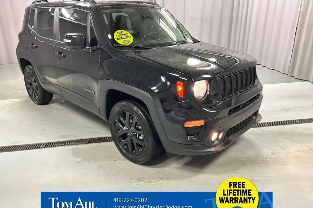 2023 Jeep Renegade Latitude photo 1