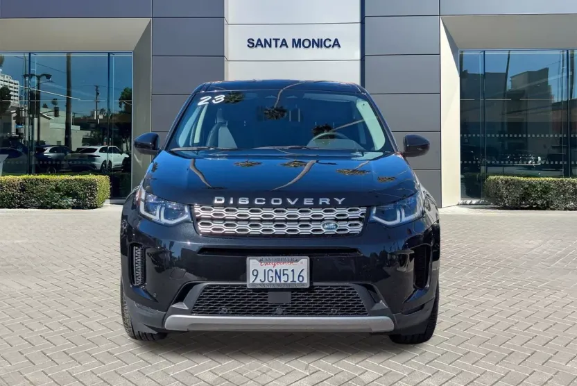 2023 Land Rover Discovery Sport SE photo 1