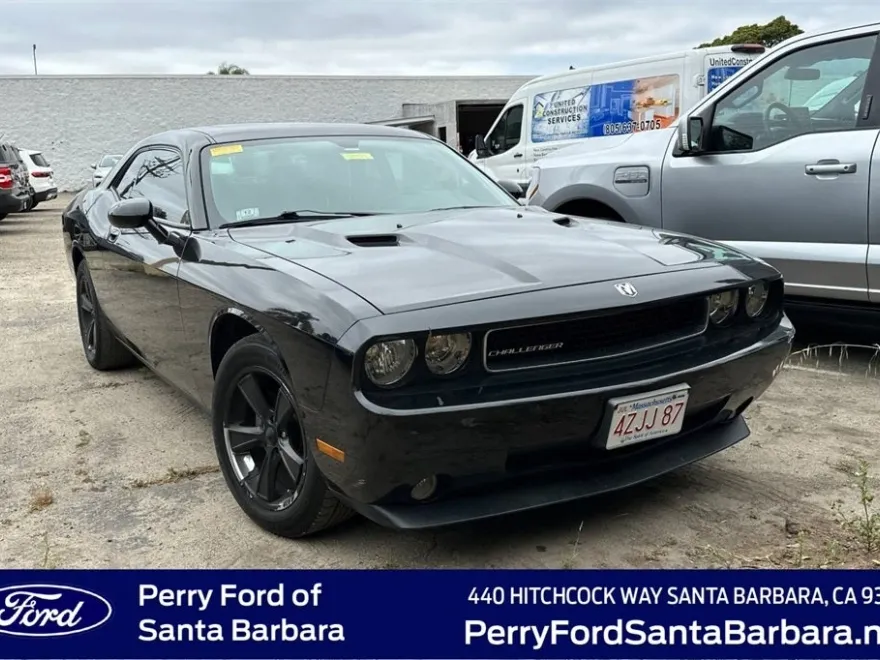 2009 Dodge Challenger SE photo 1