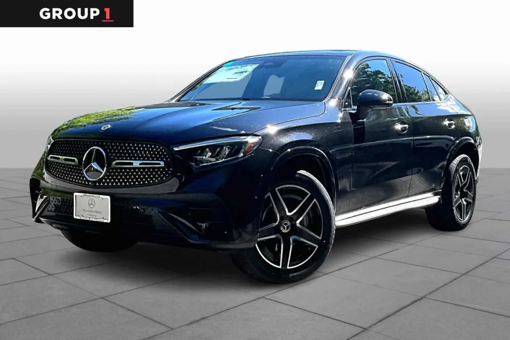 2025 Mercedes Benz GLC 300 4MATIC photo 1