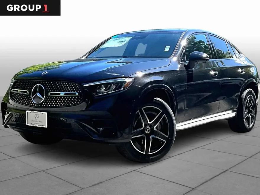 2025 Mercedes Benz GLC 300 4MATIC photo 1