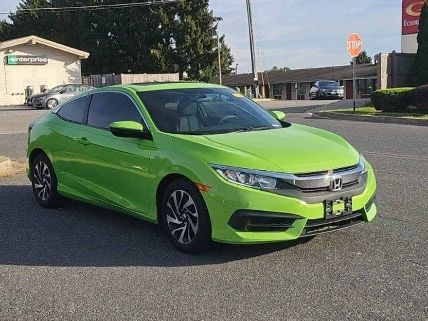2016 Honda Civic photo 1