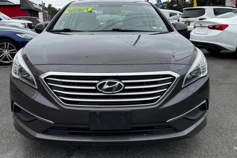 2017 Hyundai Sonata SE Eco photo 1