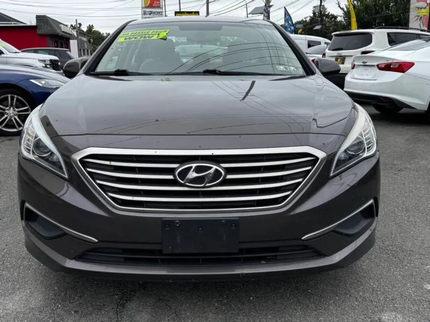 2017 Hyundai Sonata SE Eco photo 1