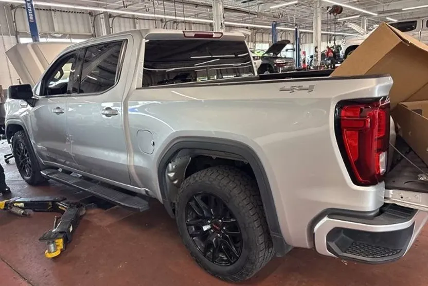 2022 Gmc Sierra 1500 Elevation photo 1