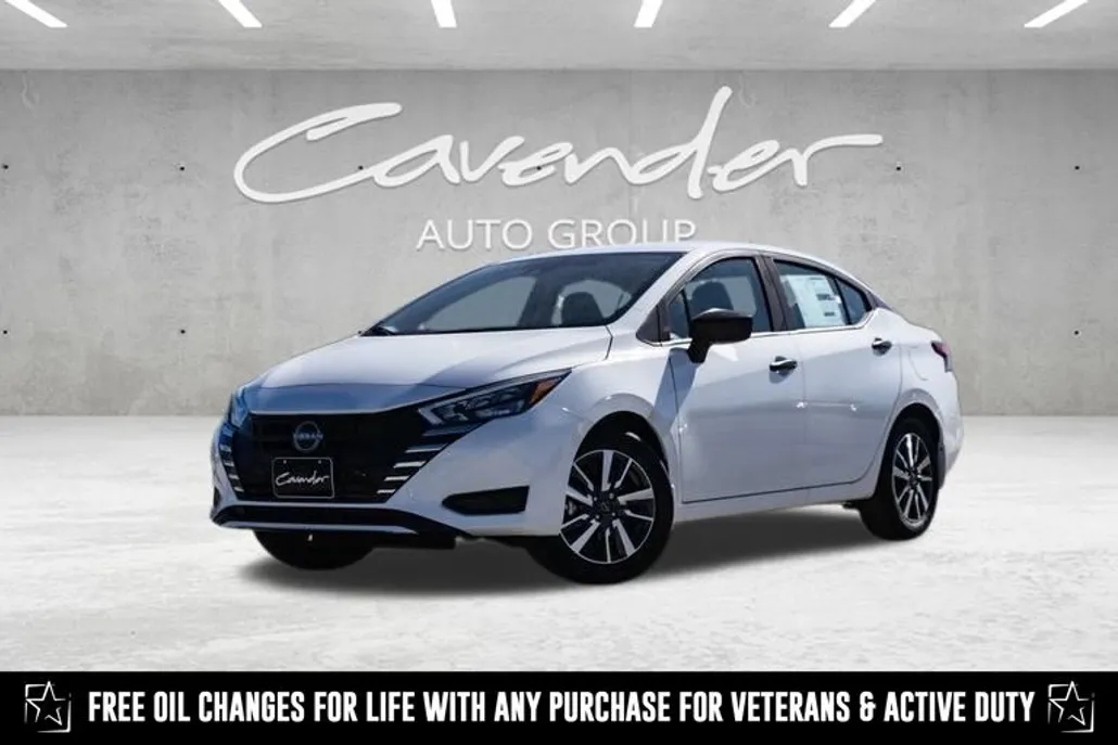 2025 Nissan Versa S photo 1