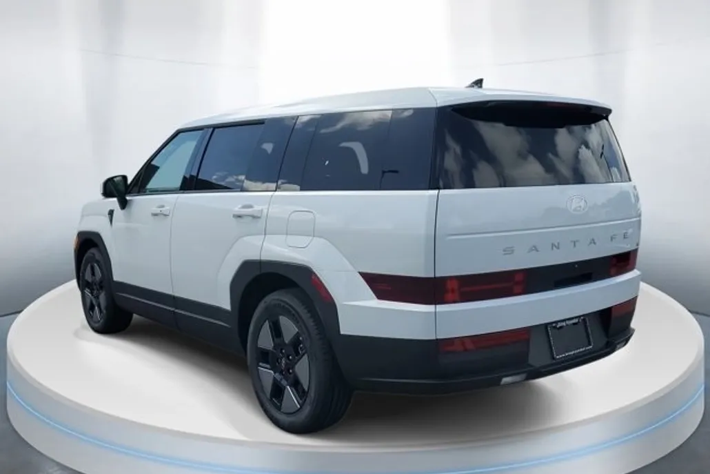 2026 Hyundai Santa Fe SE photo 1