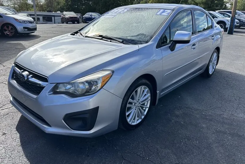 2012 Subaru Impreza 2.0i Premium photo 1