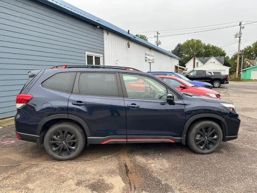 2021 Subaru Forester Sport photo 1