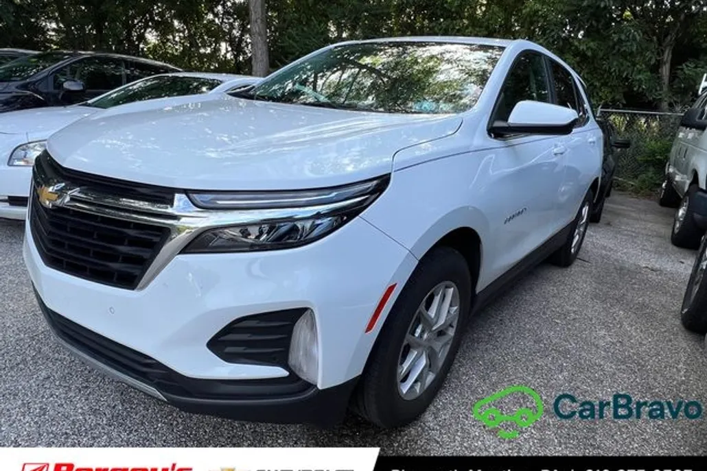 2022 Chevrolet Equinox LT photo 1