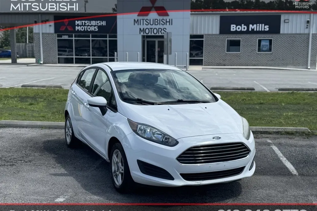 2018 Ford Fiesta SE photo 1