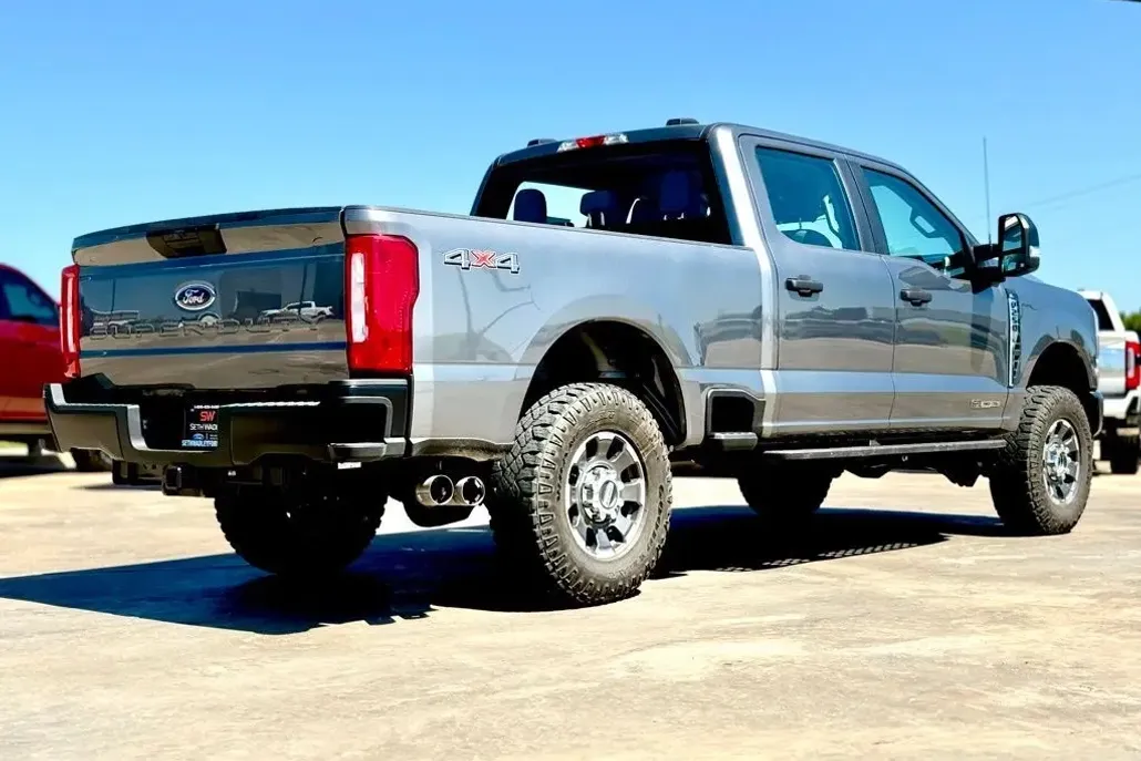 2025 Ford F-250 photo 1
