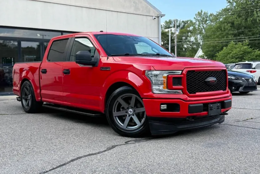 2019 Ford F-150 XLT photo 1