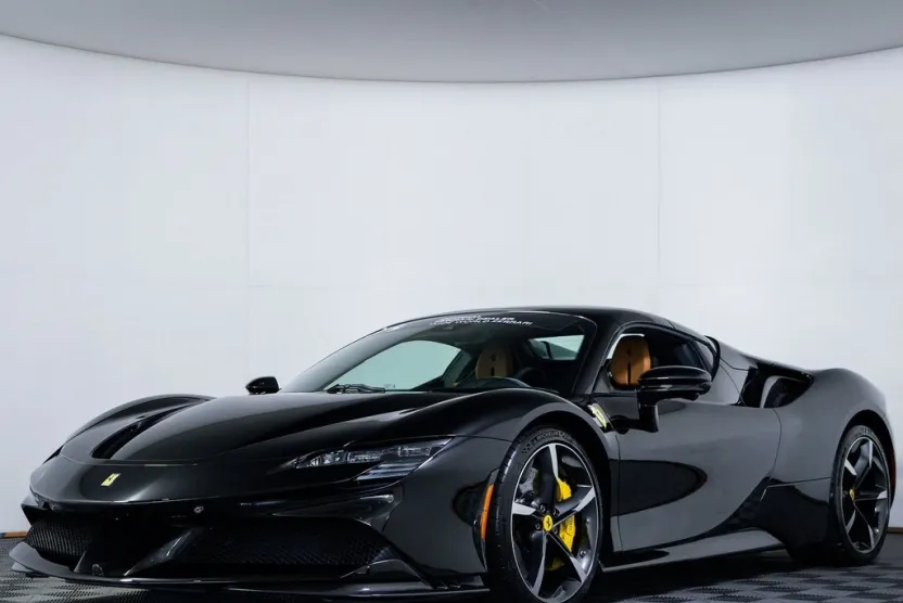 2023 Ferrari SF90 Spider Base photo 1