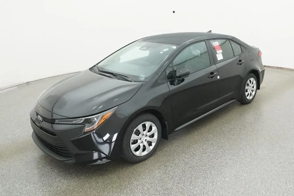 2026 Toyota Corolla LE photo 1
