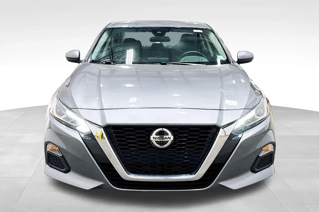 2022 Nissan Altima 2.5 SV photo 1