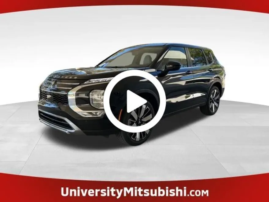 2025 Mitsubishi Outlander SE photo 1