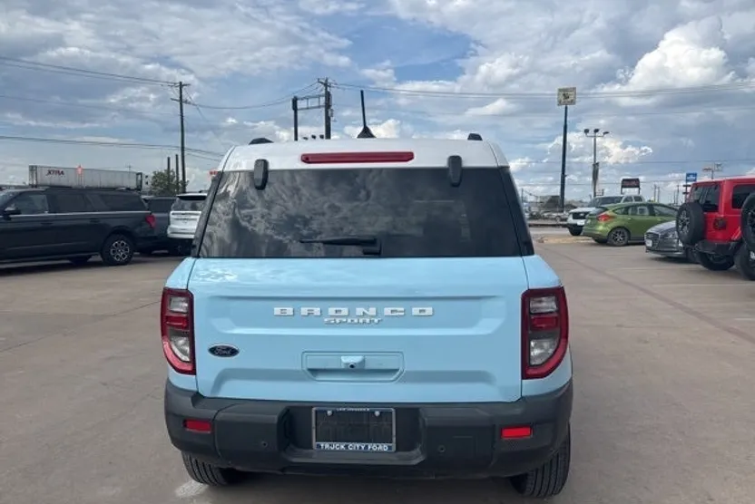 2025 Ford Bronco Sport Heritage photo 1