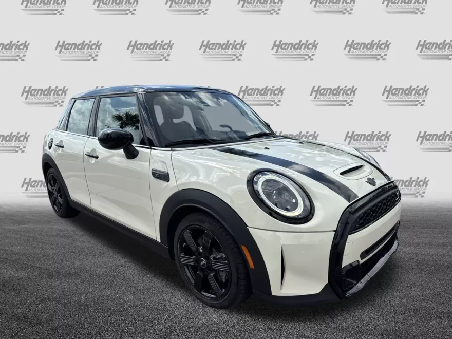 2023 Mini Cooper Hardtop S photo 1