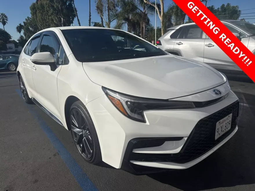 2024 Toyota Corolla Hybrid SE photo 1