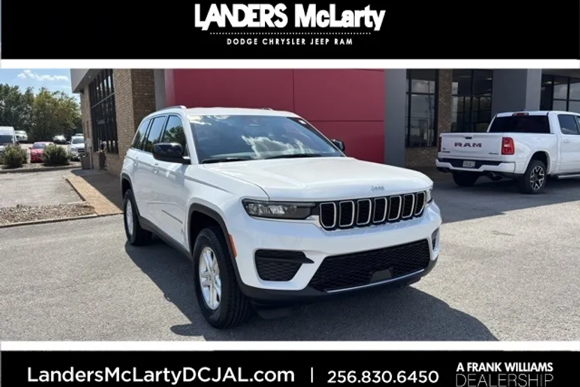 2025 Jeep Grand Cherokee Laredo photo 1