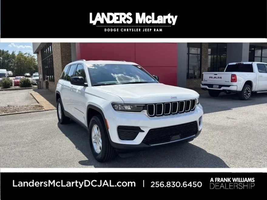 2025 Jeep Grand Cherokee Laredo photo 1