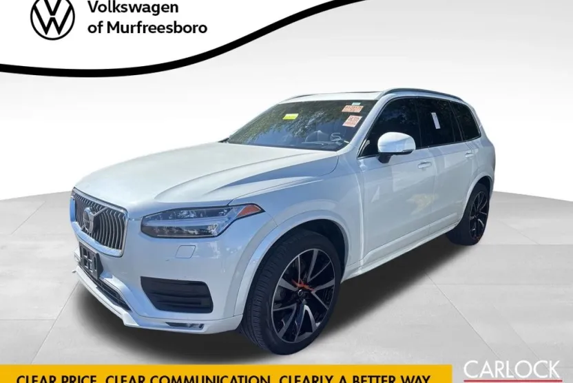 2022 Volvo XC90 T6 AWD Momentum photo 1