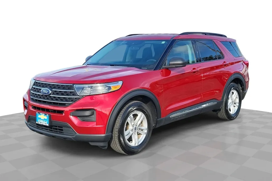 2023 Ford Explorer XLT photo 1