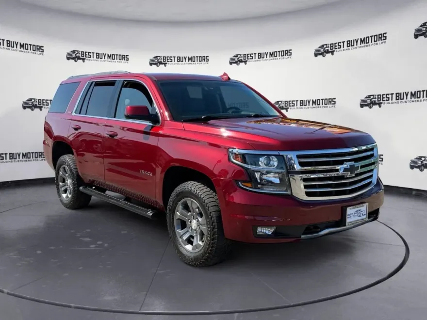 2019 Chevrolet Tahoe LT photo 1