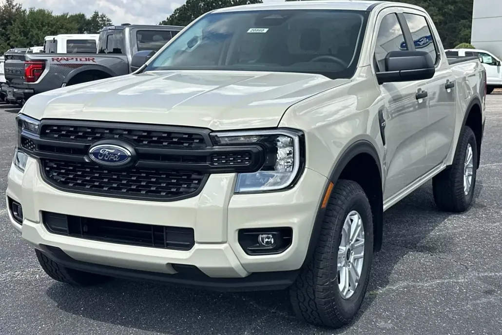 2025 Ford Ranger XL photo 1
