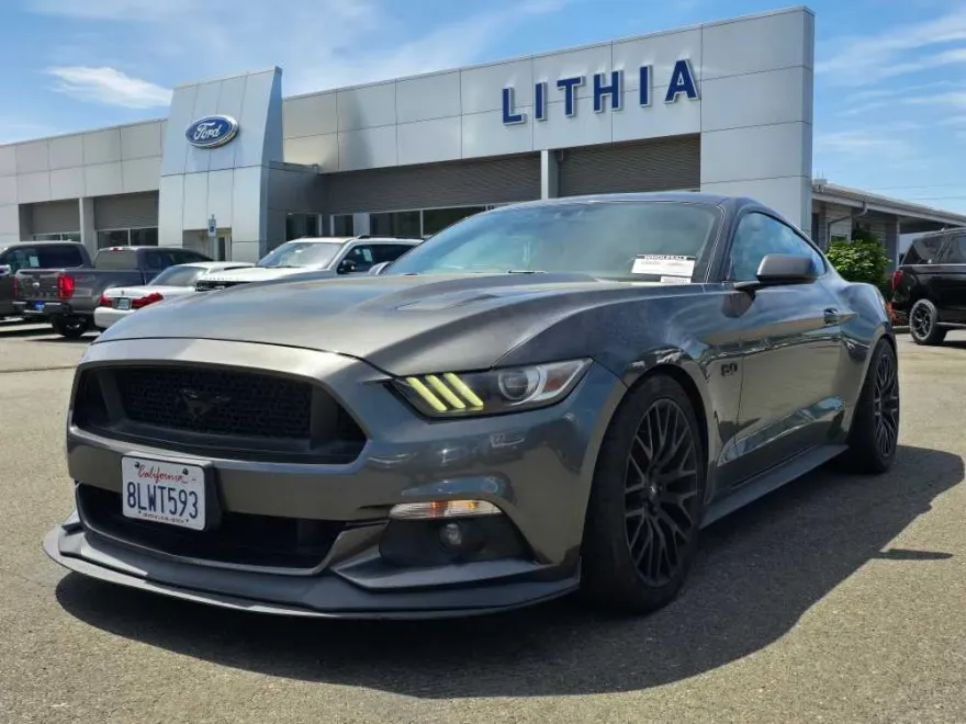 2017 Ford Mustang GT photo 1