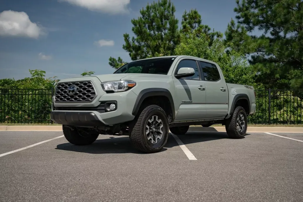 2023 Toyota Tacoma SR5 photo 1