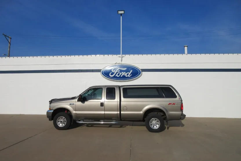 2003 Ford F-250 XLT photo 1