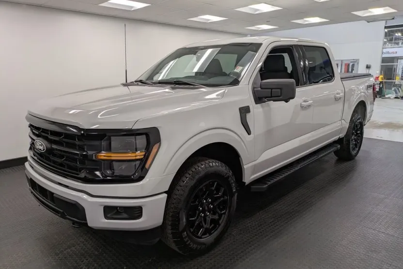 2024 Ford F-150 XLT photo 1