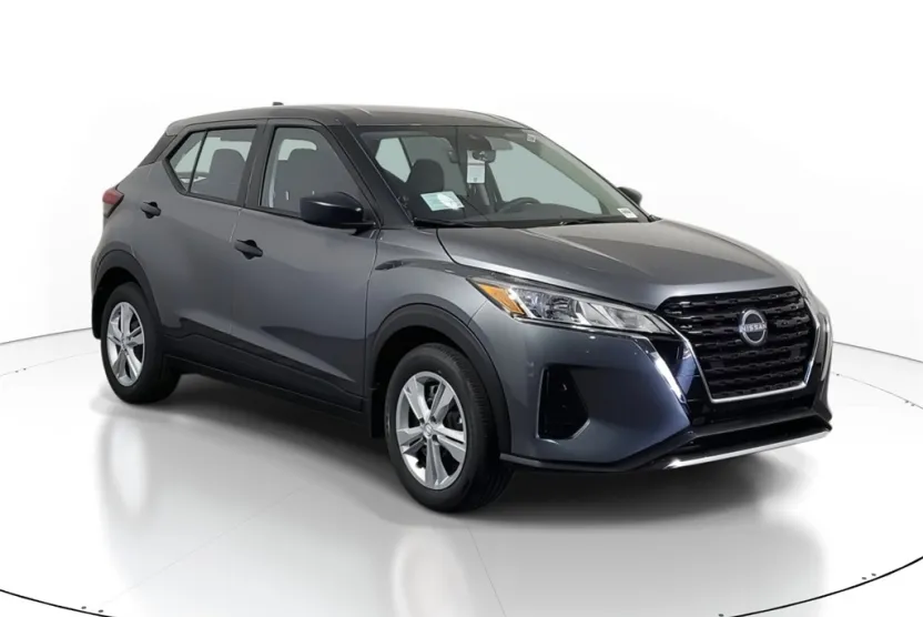 2024 Nissan Kicks S photo 1
