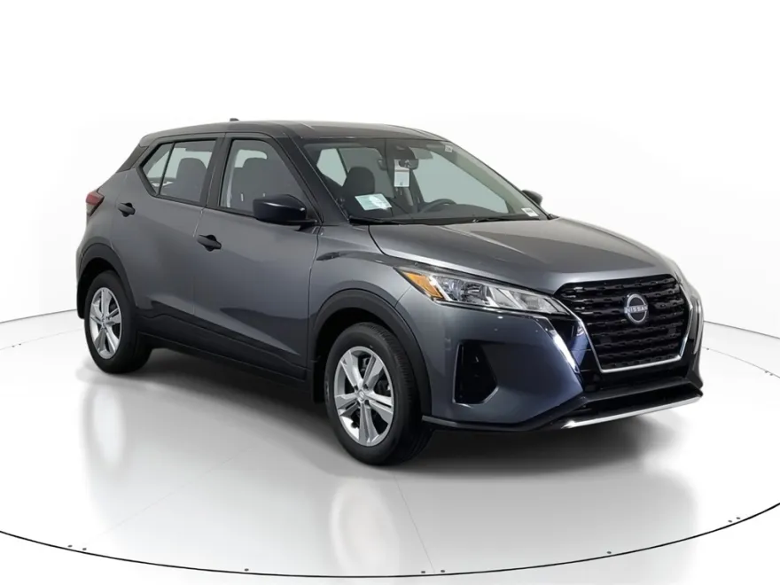 2024 Nissan Kicks S photo 1