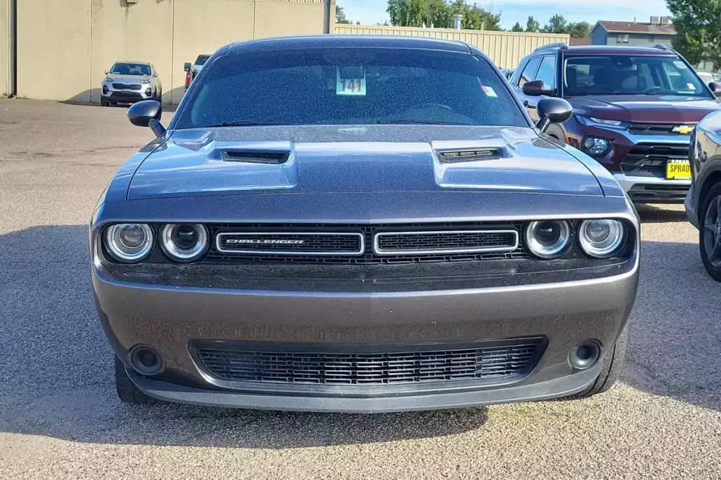 2021 Dodge Challenger SXT photo 1