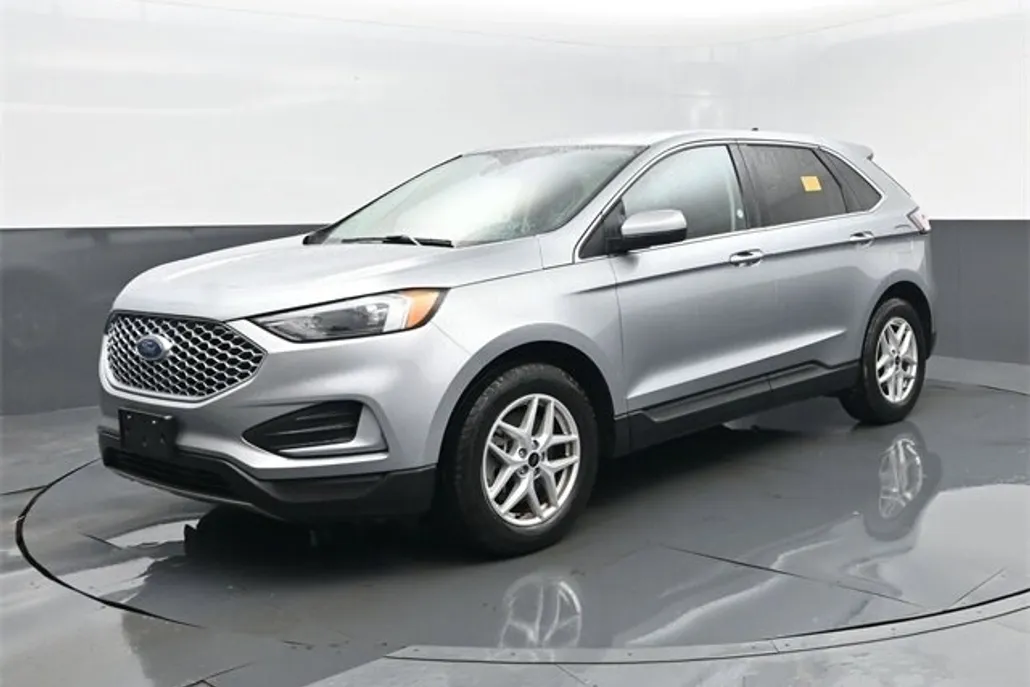 2024 Ford Edge SEL photo 1