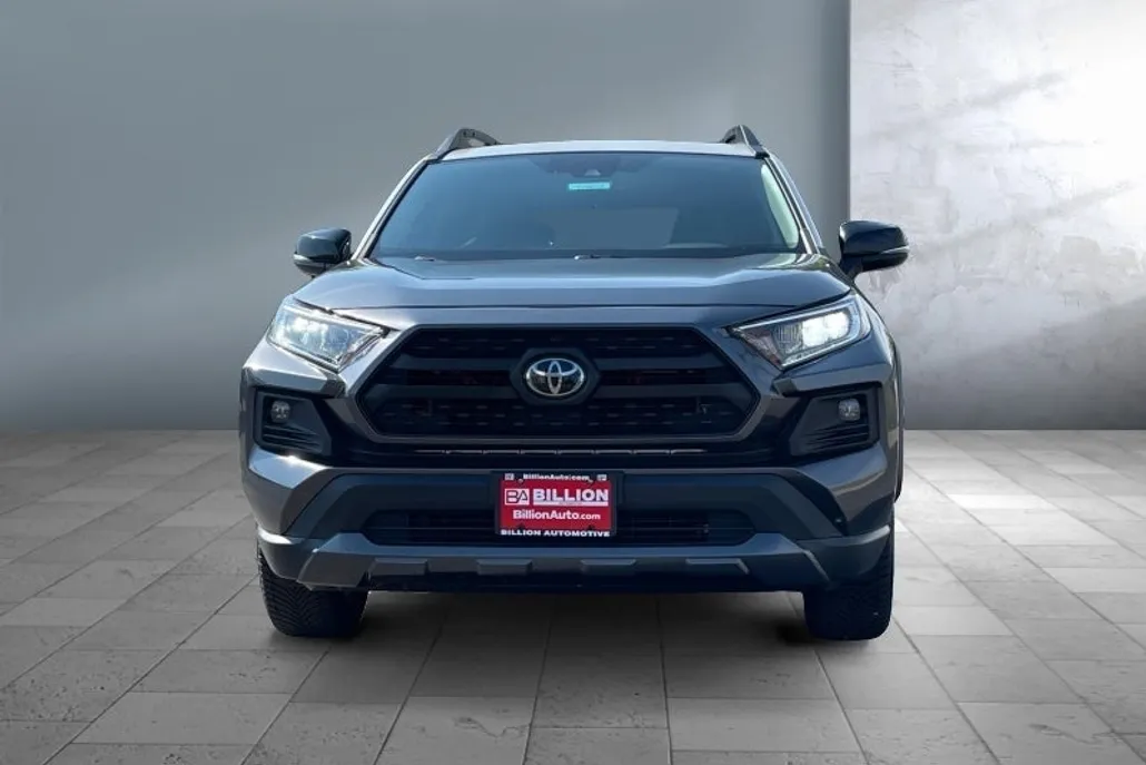 2020 Toyota RAV4 Adventure photo 1