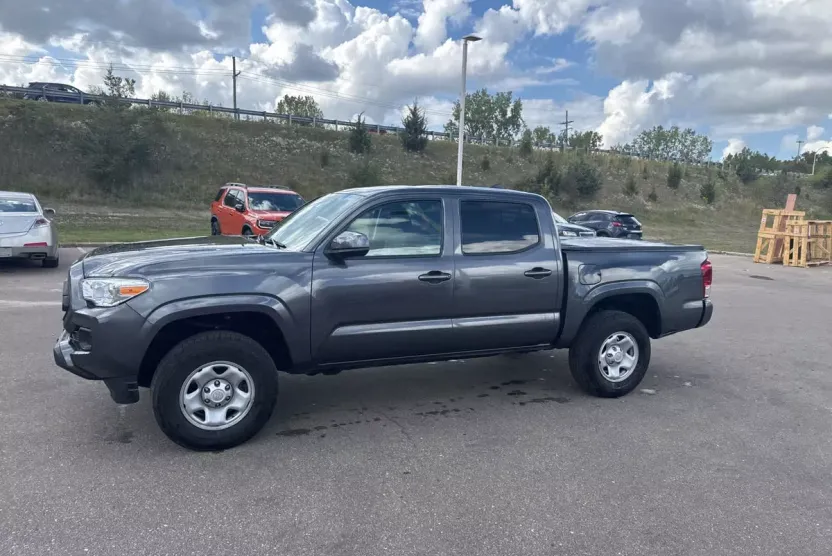 2023 Toyota Tacoma SR photo 1