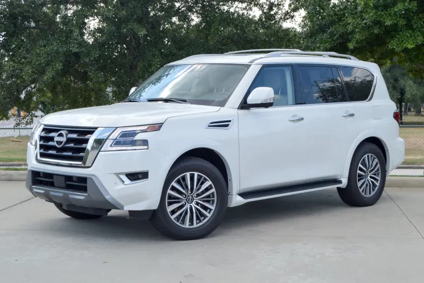 2024 Nissan Armada SL photo 1