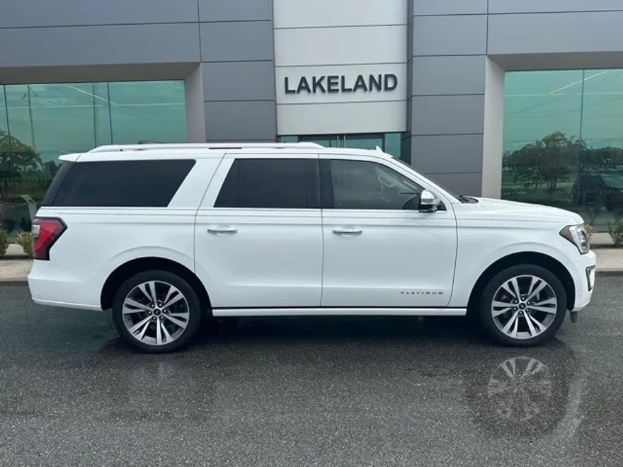 2021 Ford Expedition MAX Platinum photo 1