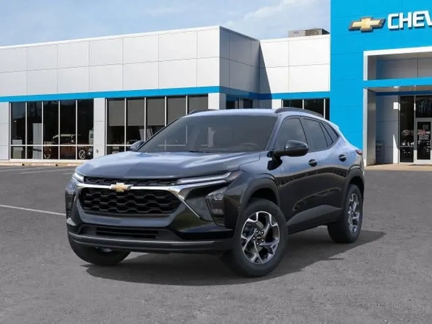 2025 Chevrolet Trax LT photo 1