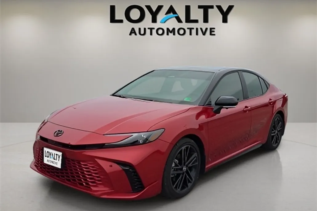 2025 Toyota Camry XSE photo 1