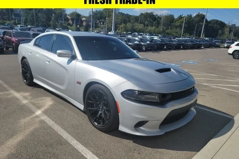 2019 Dodge Charger R/T Scat Pack photo 1