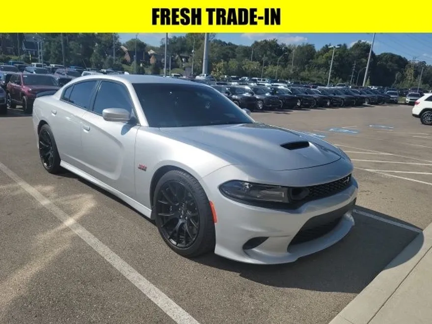 2019 Dodge Charger R/T Scat Pack photo 1