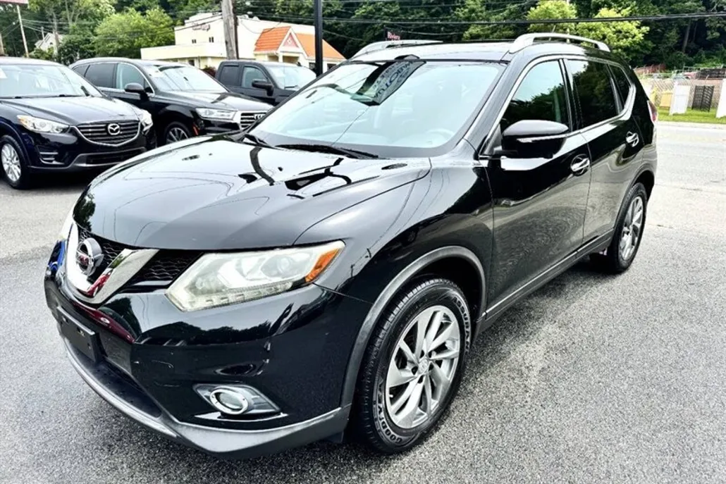 2015 Nissan Rogue SL photo 1