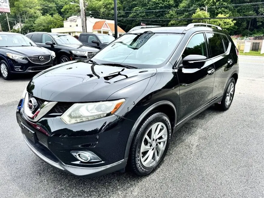 2015 Nissan Rogue SL photo 1