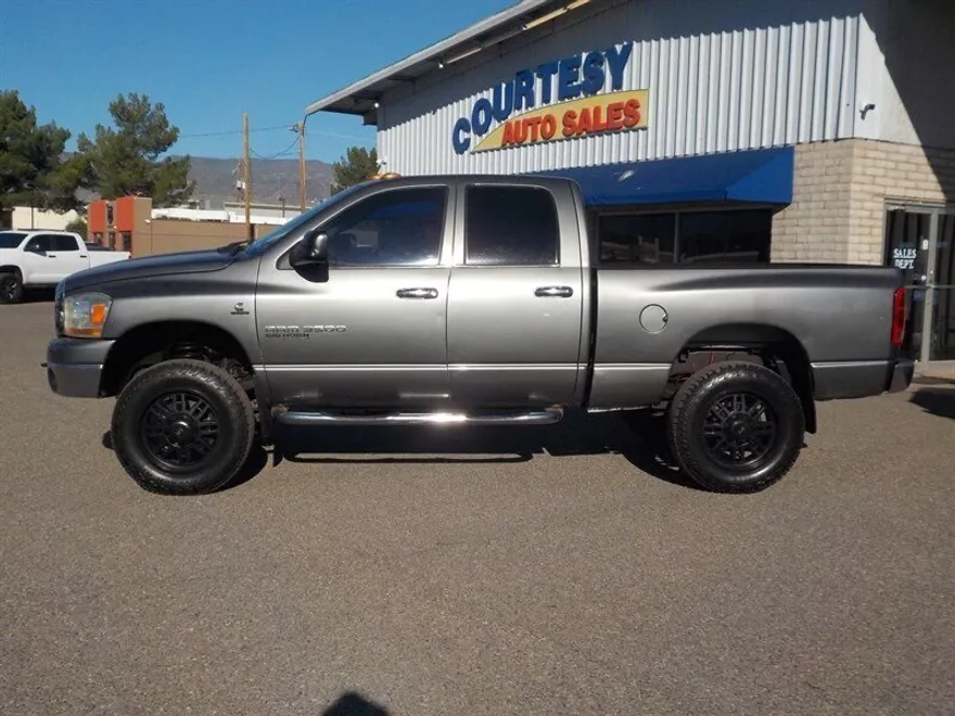 2006 Dodge Ram 3500 SLT photo 1