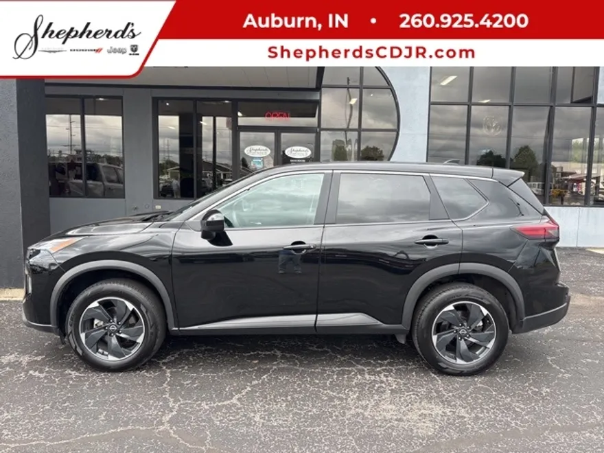 2024 Nissan Rogue SV photo 1